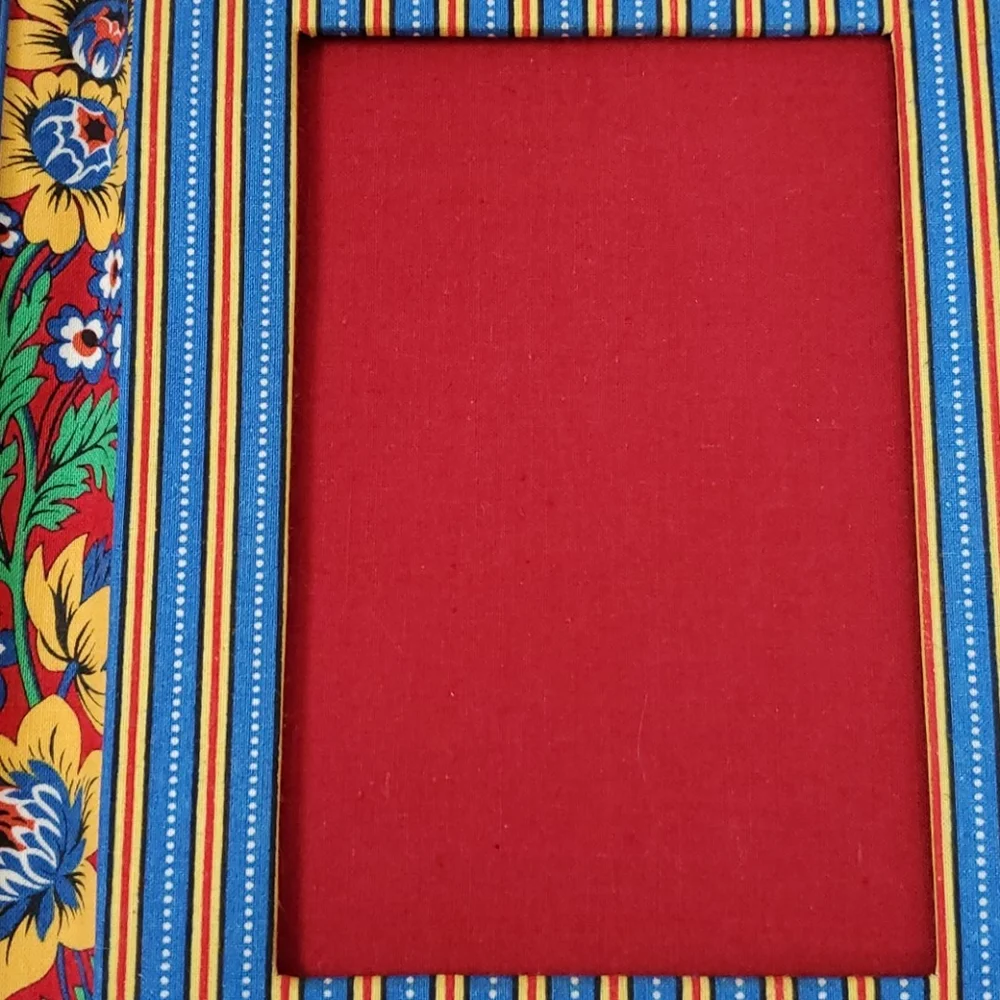 Vera Bradley red floral photos frame